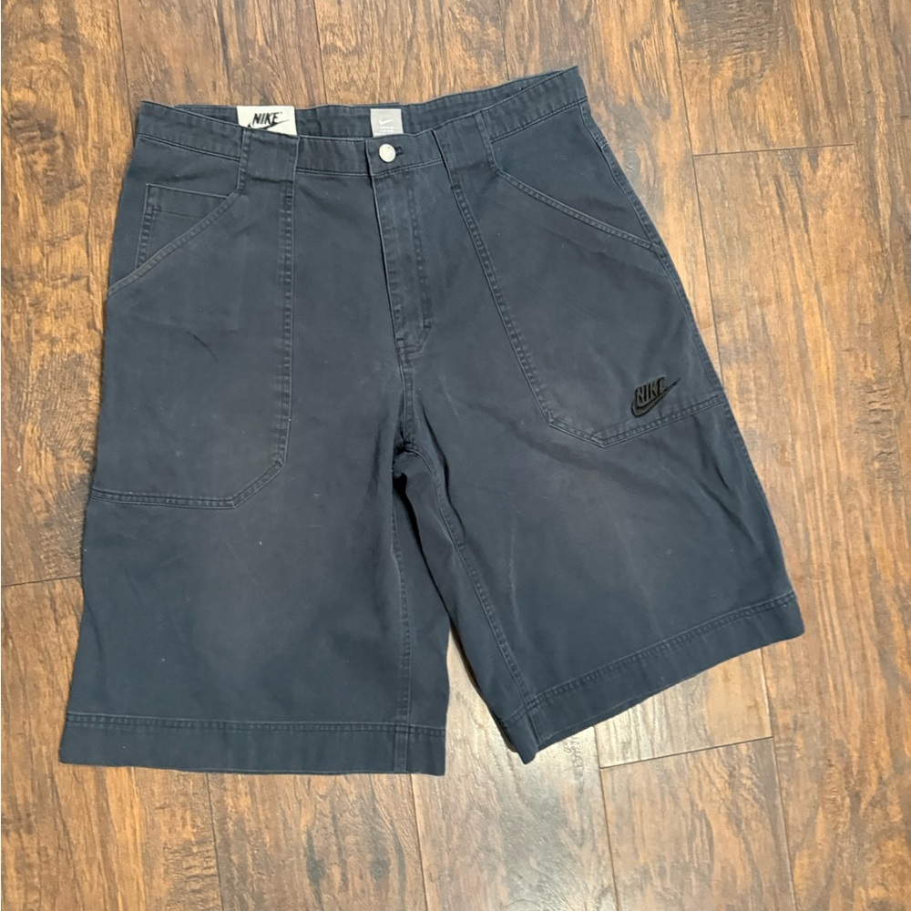 Nike Men's Dark Gray Athletic Shorts